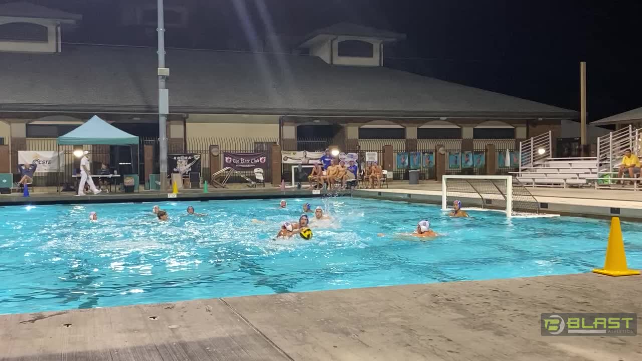 Goal by Milan! 9 to 4 - 3rd!