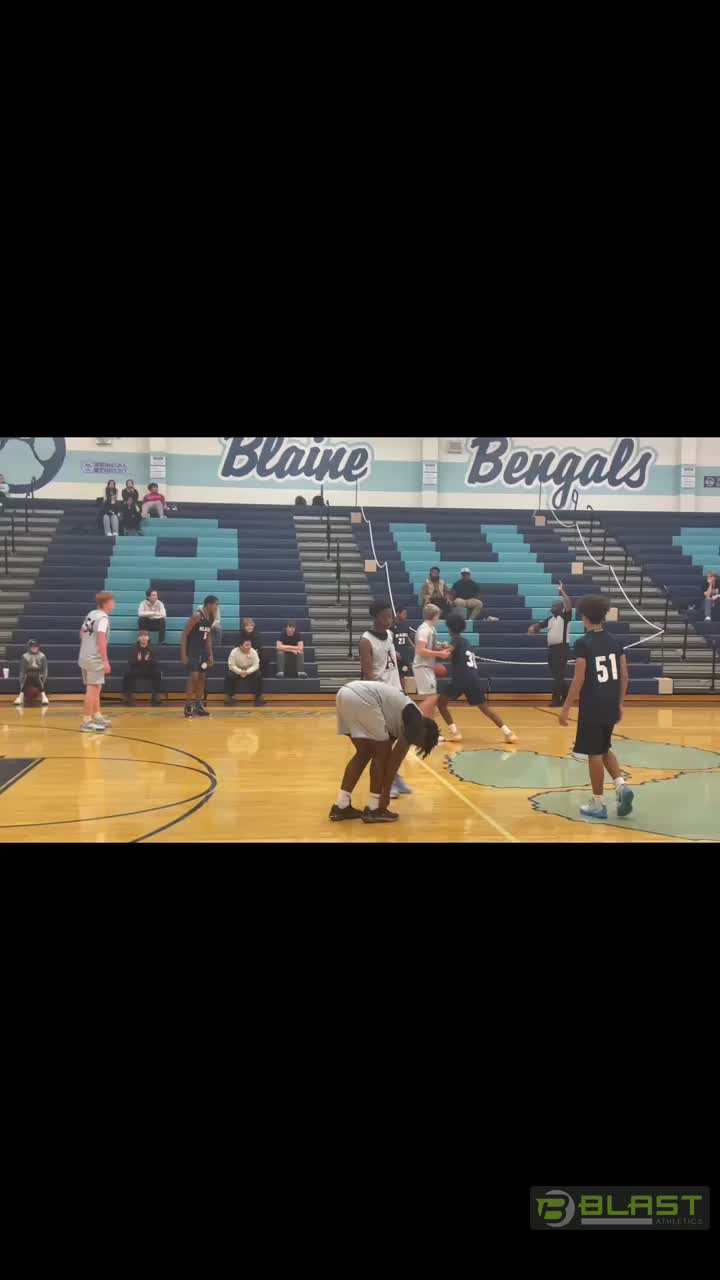 Deon to Simpson for 2!