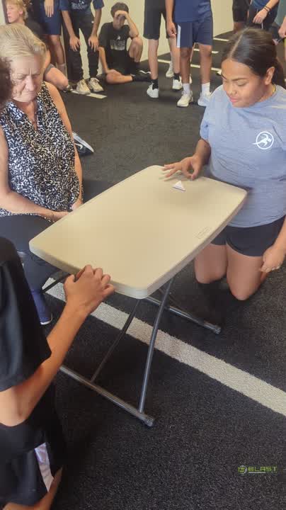 Squad Games 10/11: Paper Football