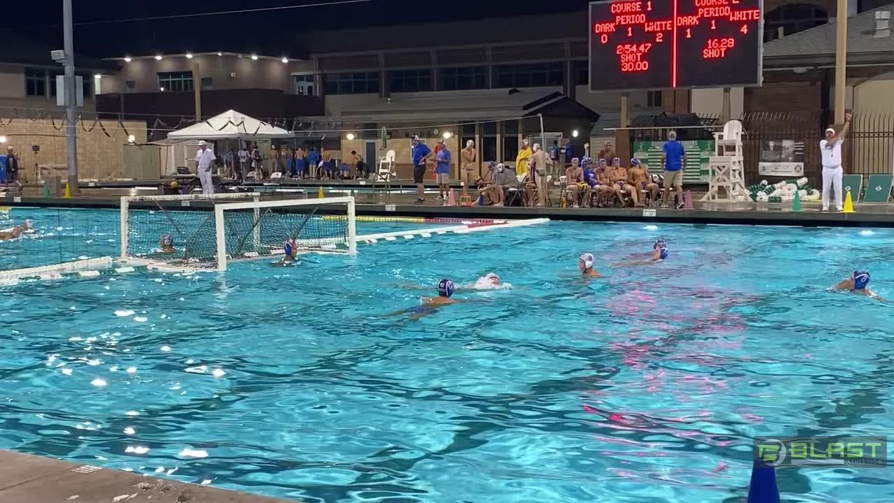 Five meter by James bringing the score 5 to 1 against Davis.