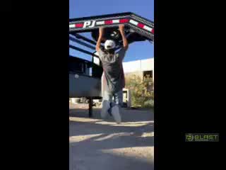 Ben Cruz Grinding the creative way!!