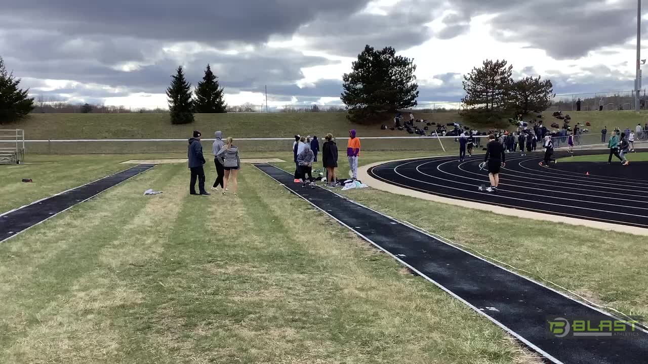Zoe Robinet-long jump